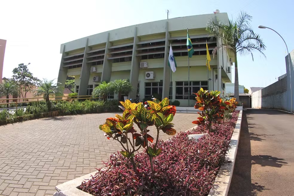 Prefeitura de Terra Roxa abre concurso com sal&aacute;rios de at&eacute; R$ 23 mil