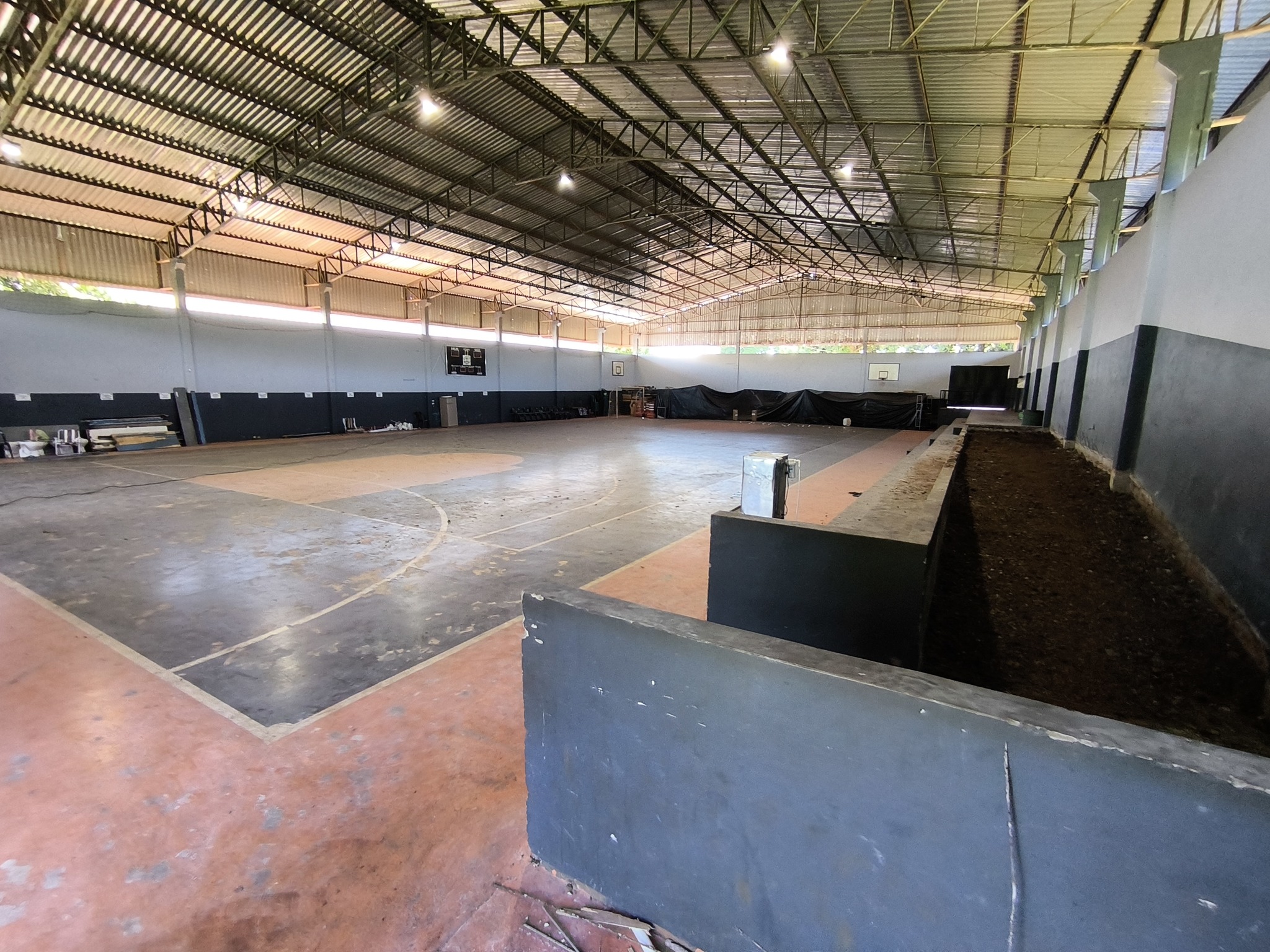 Gin&aacute;sio do CAF de Marechal Rondon passa por reformas