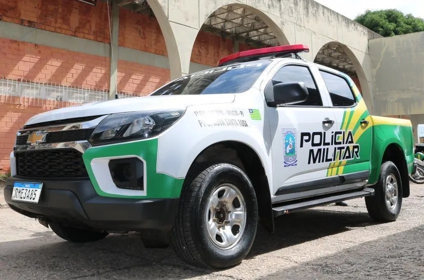 Criminosos invadem vel&oacute;rio, atiram em corpo e incendeiam caix&atilde;o no Piau&iacute;