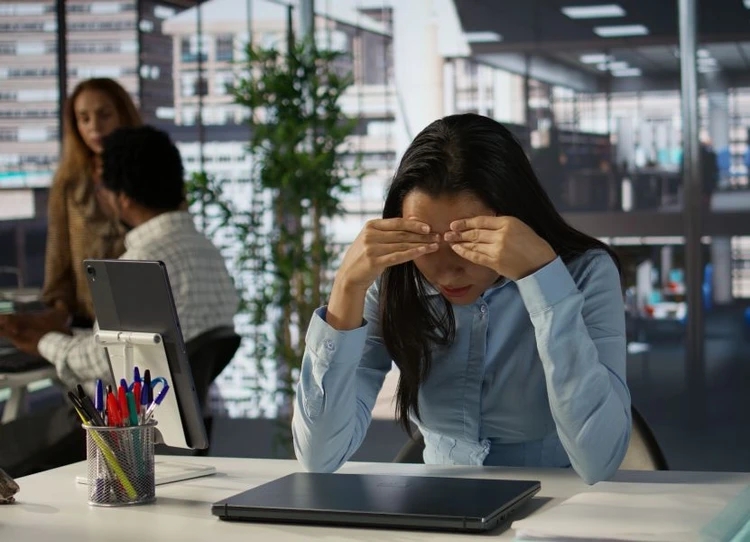 Aux&iacute;lio-doen&ccedil;a por burnout dispara no Brasil ap&oacute;s reconhecimento da s&iacute;ndrome como doen&ccedil;a ocupacional