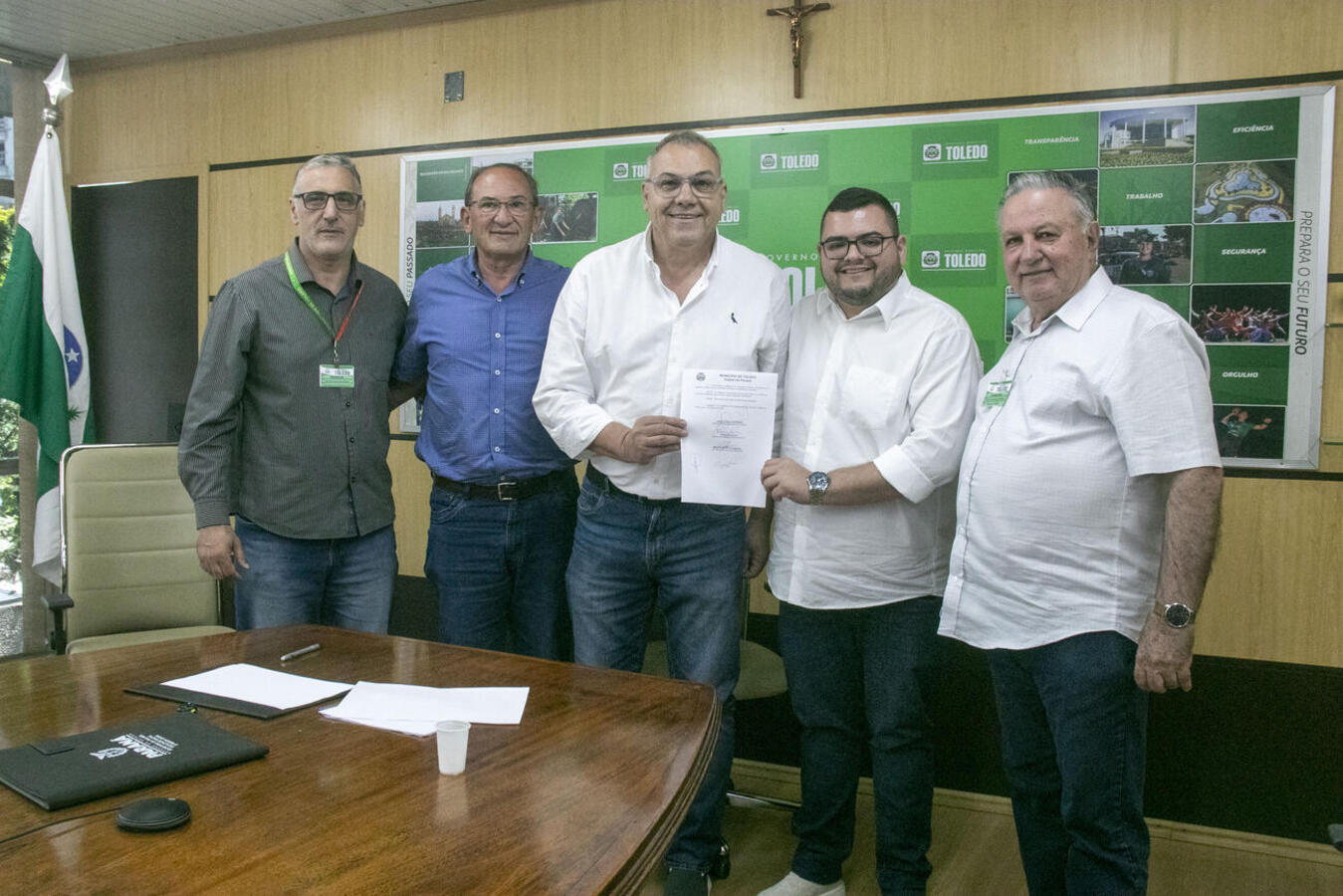 Lei que incentiva a redu&ccedil;&atilde;o do tempo de telas &eacute; sancionada em Toledo