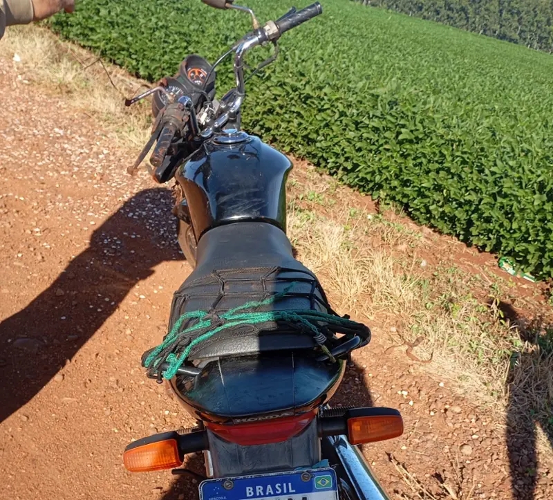 Idoso de 67 anos &eacute; hospitalizado ap&oacute;s queda de moto na PR-239, em Assis Chateaubriand