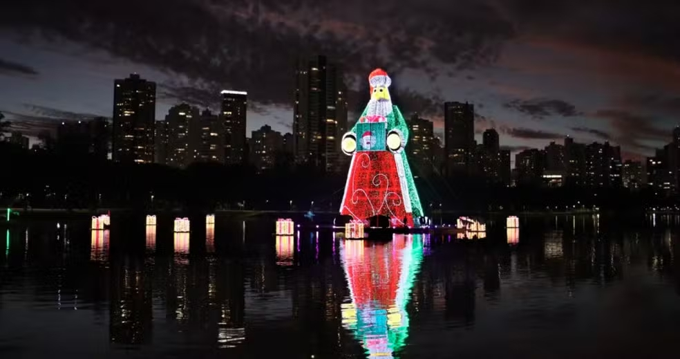 Maior Papai Noel do mundo est&aacute; no Paran&aacute;, confirma Guinness