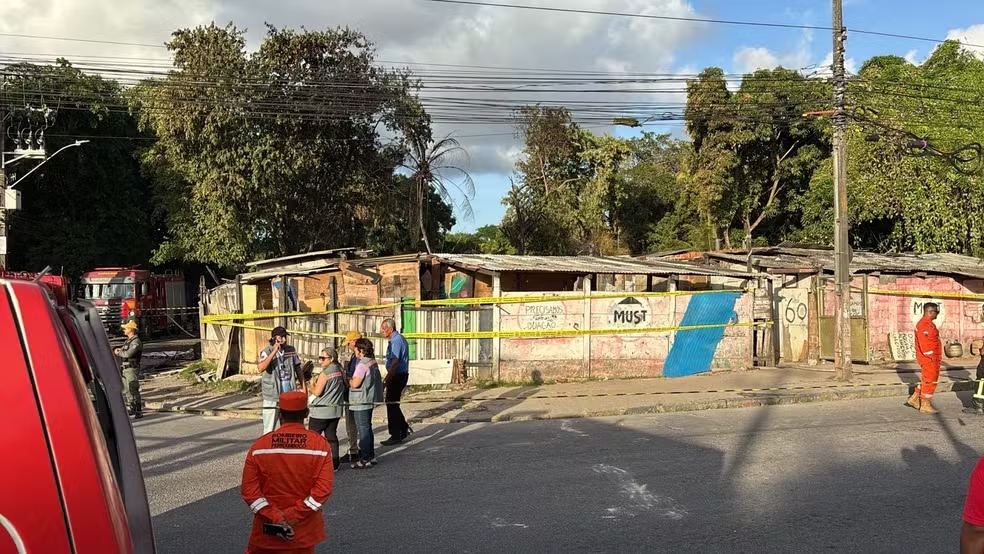 Mulher e quatro filhos morrem durante inc&ecirc;ndio em comunidade do Recife