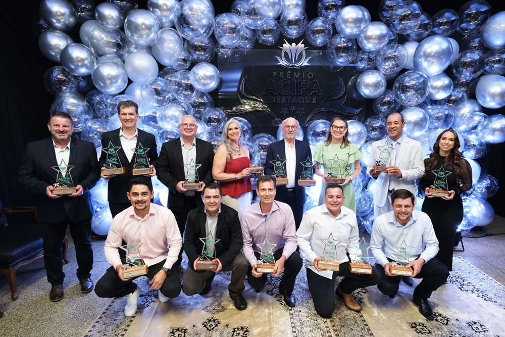 C.Vale &eacute; destaque no Pr&ecirc;mio Acipa e recebe 15 trof&eacute;us