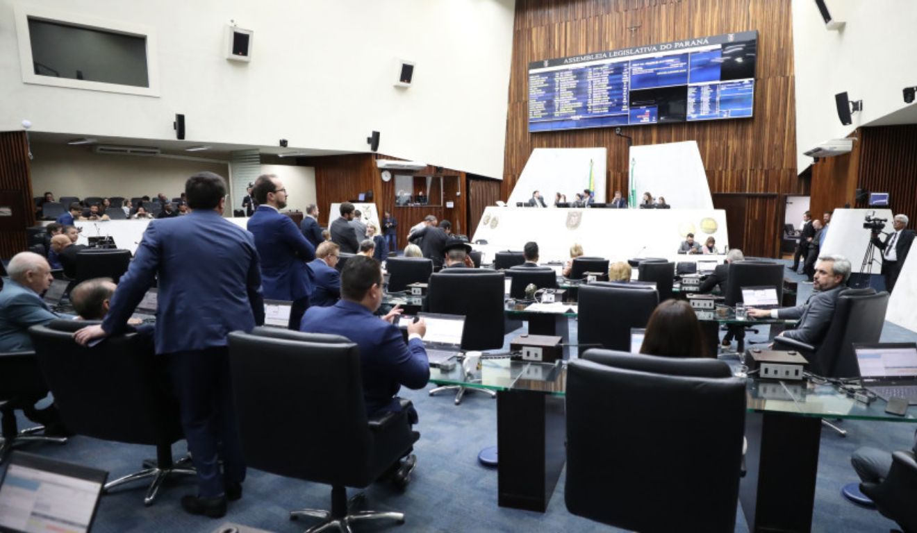 Alep aprova amplia&ccedil;&atilde;o dos Col&eacute;gios C&iacute;vico-Militares no Paran&aacute;