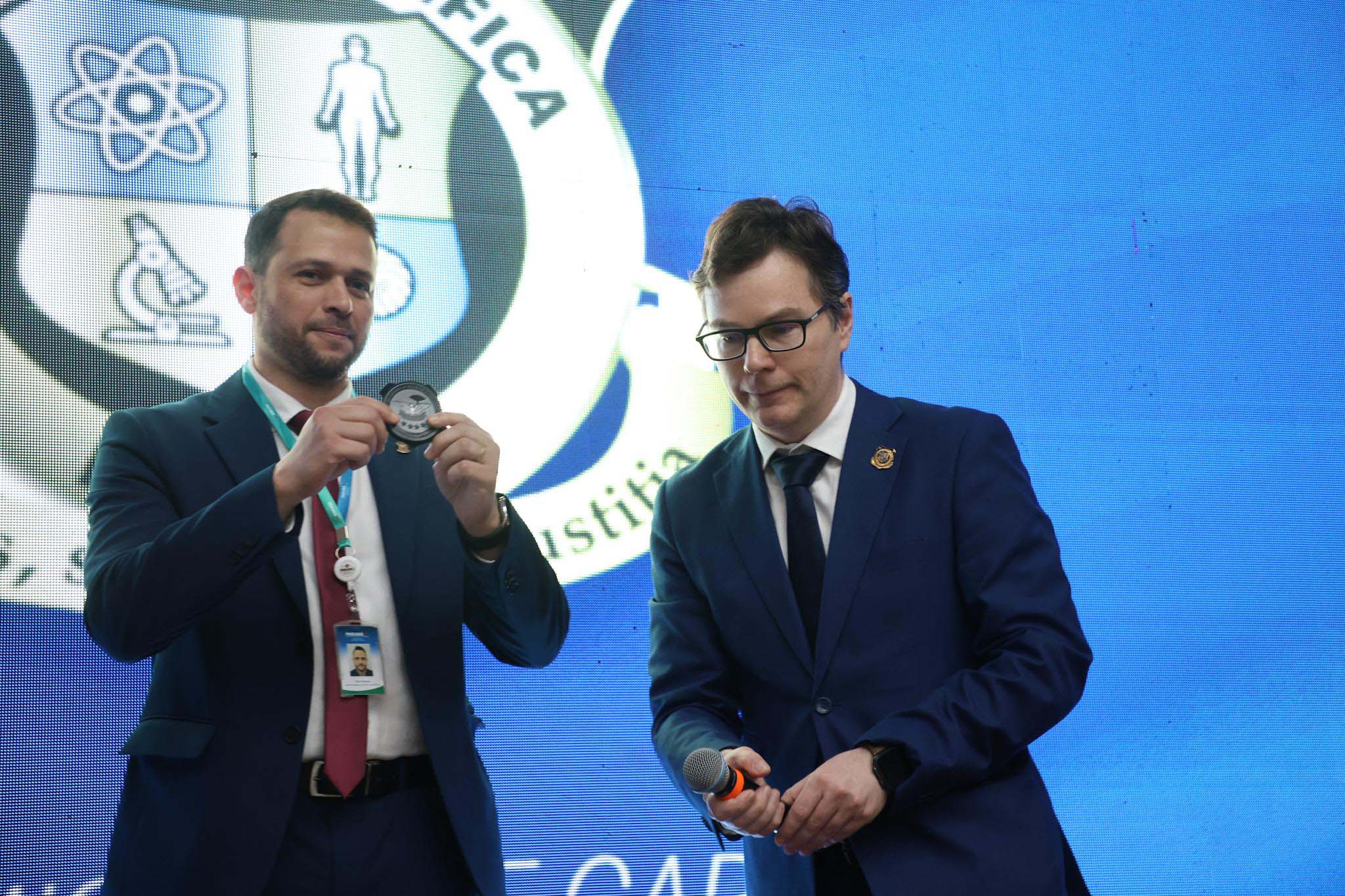 Troca de comando: Pol&iacute;cia Cient&iacute;fica do Paran&aacute; tem novo diretor-geral