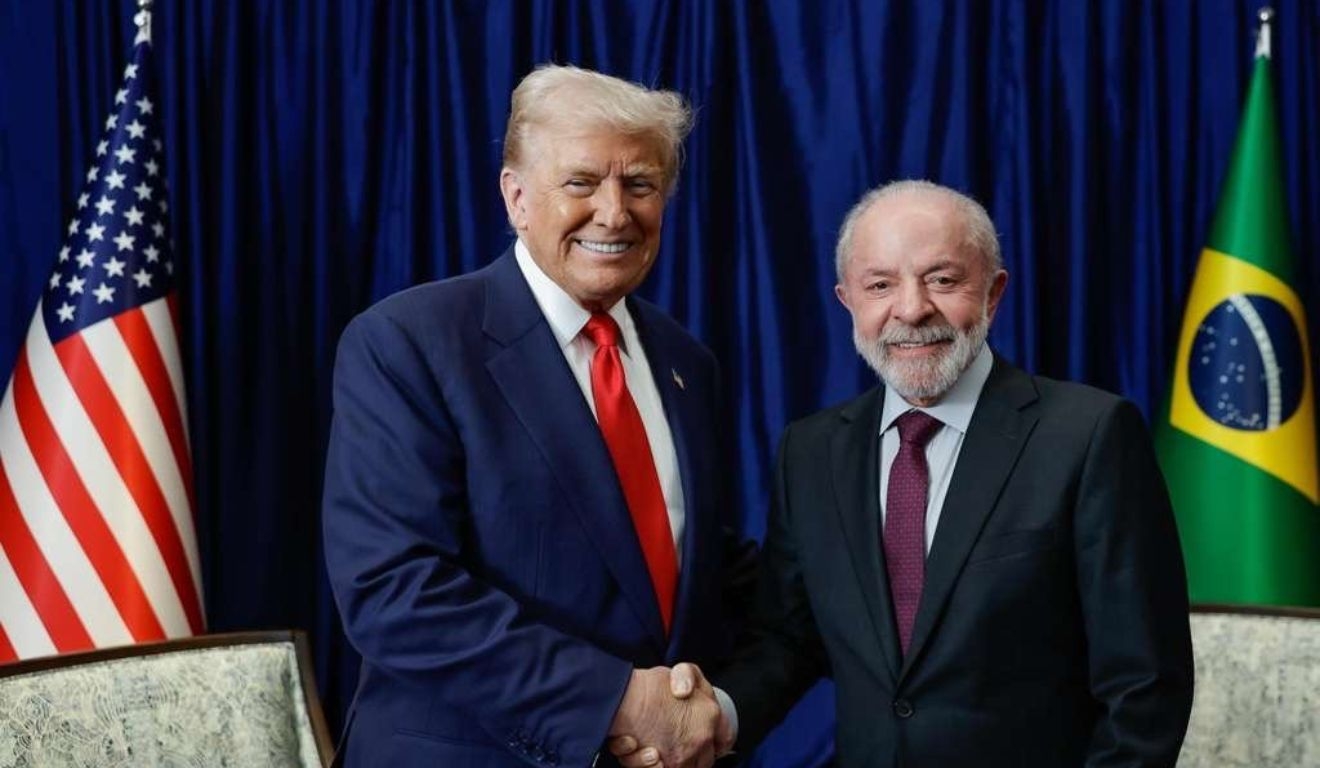 Lula e Trump se re&uacute;nem e redu&ccedil;&atilde;o das tarifas &agrave;s exporta&ccedil;&otilde;es brasileiras avan&ccedil;a