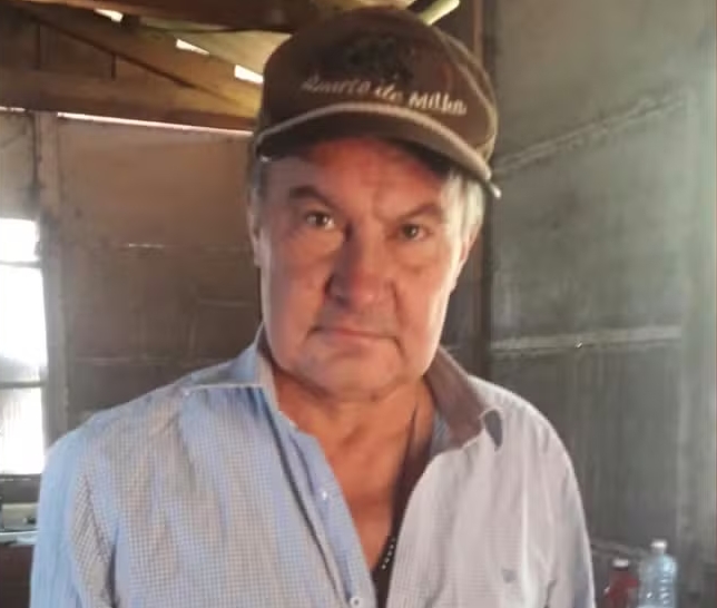 Homem vai visitar amigo, encontra porta aberta e sangue no ch&atilde;o, e pol&iacute;cia descobre que ele foi assassinado