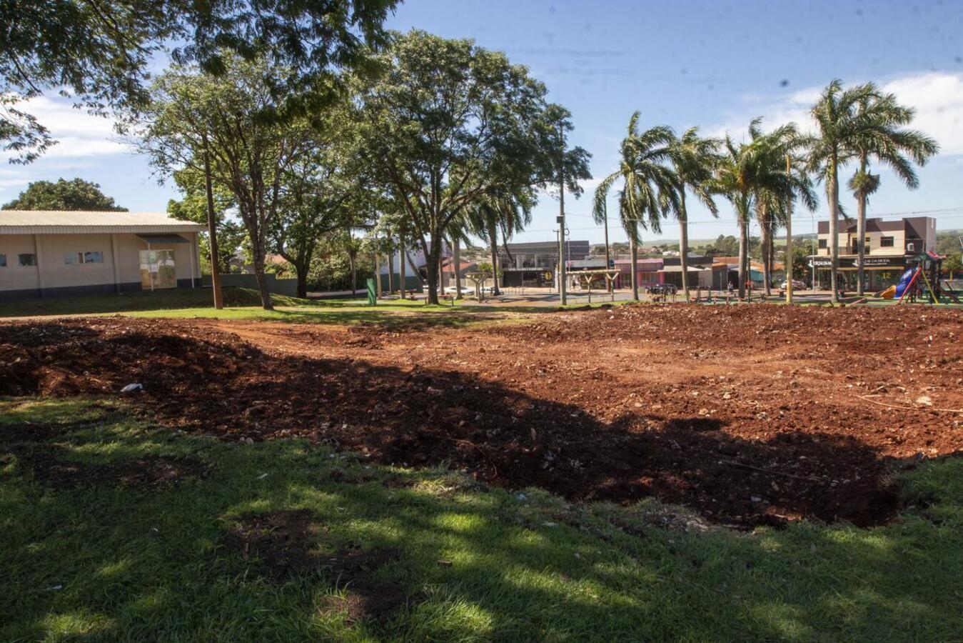 Cras IV: Antigo pr&eacute;dio passa por demoli&ccedil;&atilde;o para dar espa&ccedil;o &agrave; nova sede em Toledo