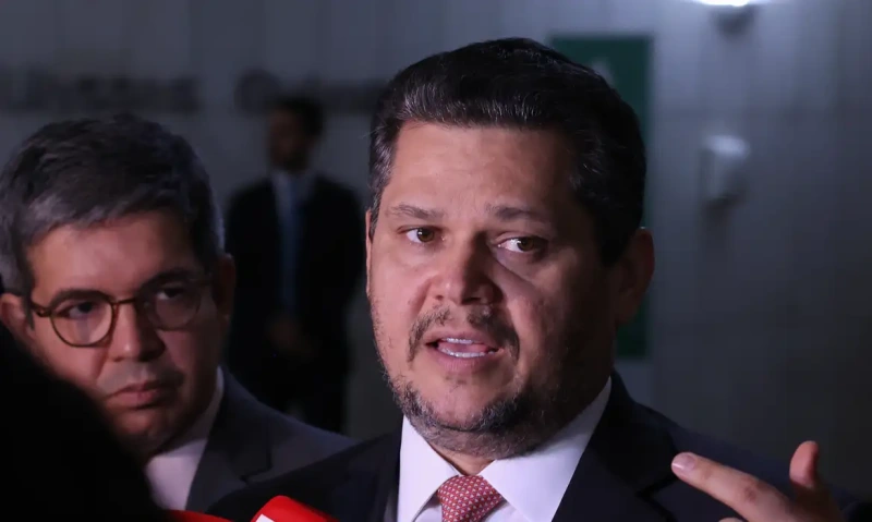 Senado deve votar PEC da aposentadoria de agentes até 15 de julho